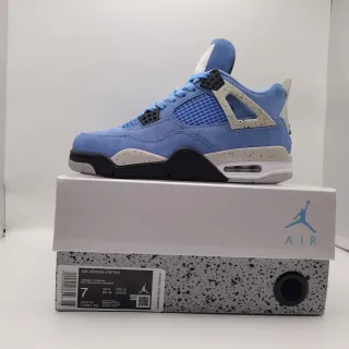 Air Jordan 4 Retro University Blue Basketball Shoes