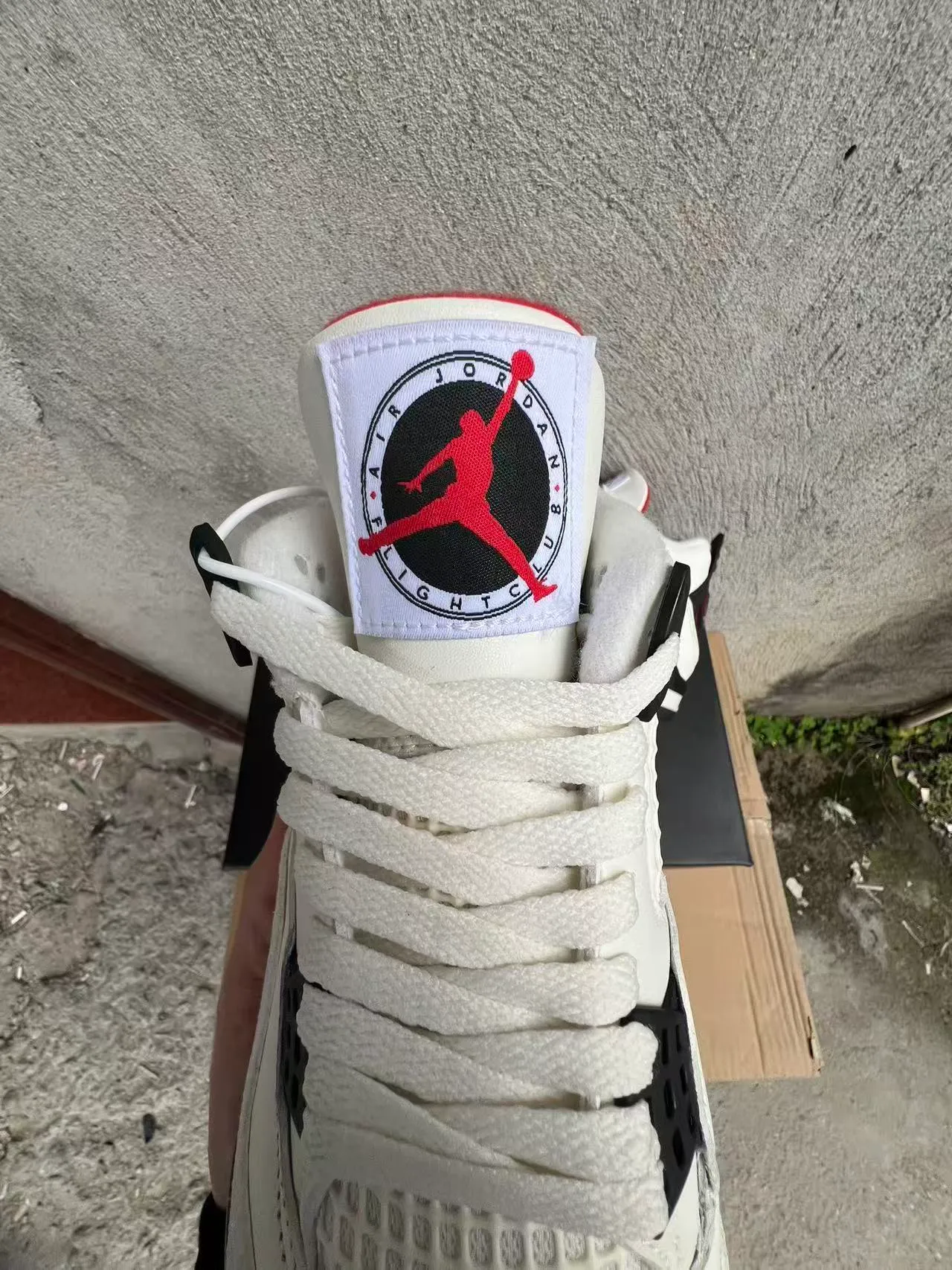 Chaussures de basketball Air Jordan 4 blanc noir rouge 4