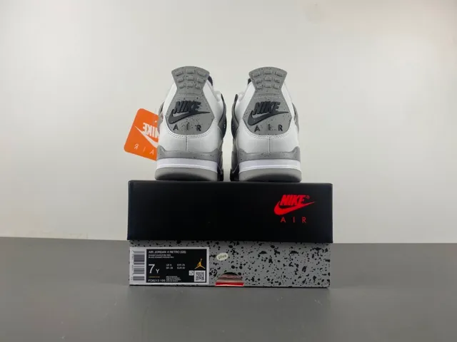 Air Jordan 4 White Cement Basketball Shoes 17