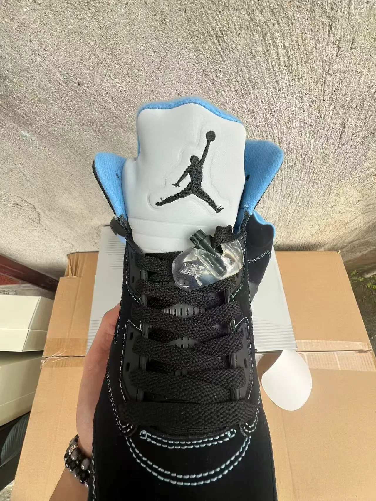 Tênis de basquete Air Jordan 5 preto azul claro branco 4