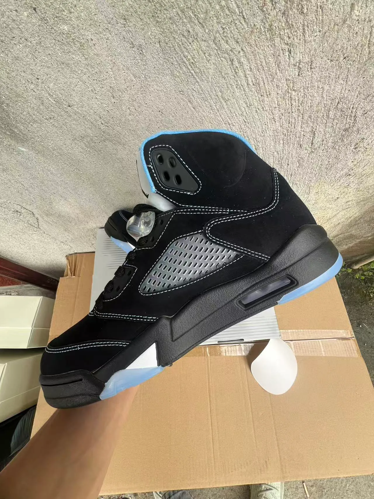 Tênis de basquete Air Jordan 5 preto azul claro branco 5