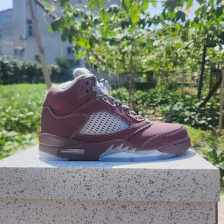 Air Jordan 5 勃艮第酒红白色打孔网眼篮球鞋