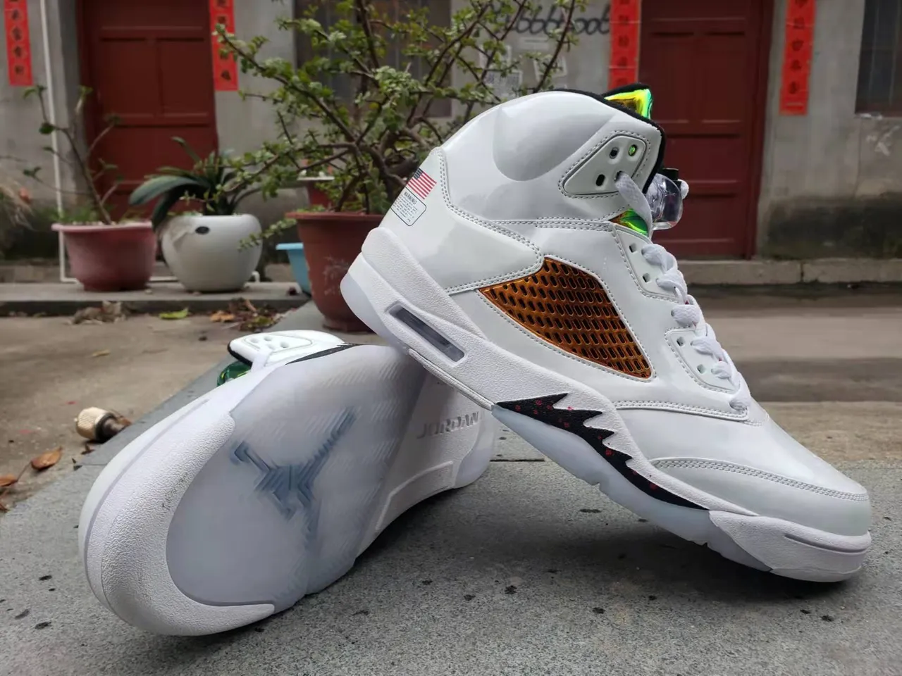 Air Jordan 5 White Gold Iridescent Basketball Shoes 4