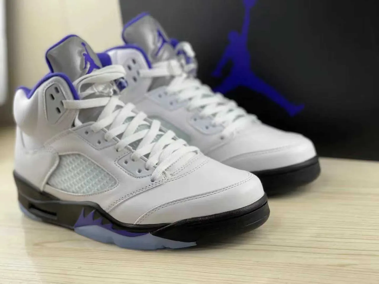 Air Jordan 5 White Purple Basketball Shoes 2