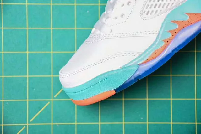 Air Jordan 5 White Turquoise Orange Basketball Shoes 4