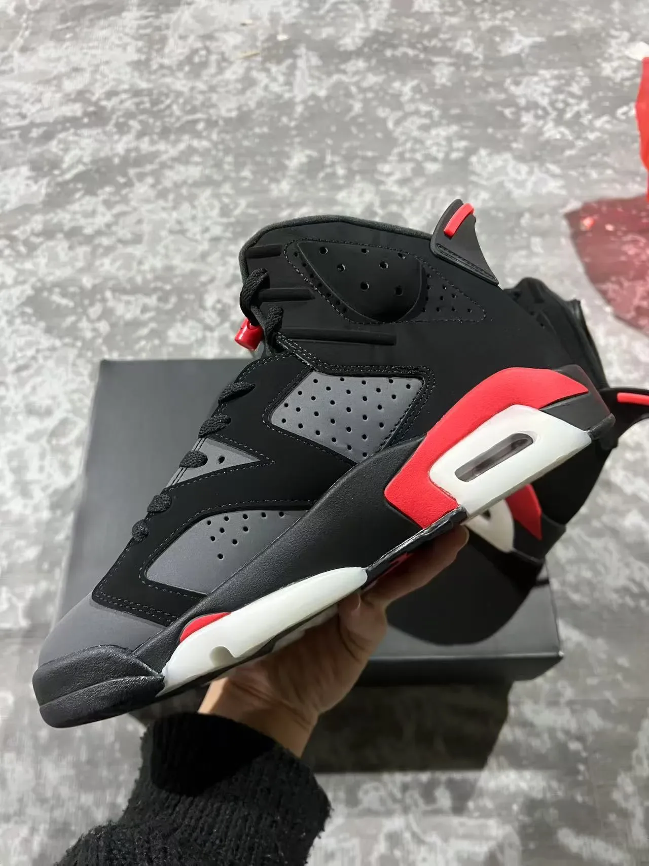 Air Jordan 6 Chaussures de Basketball Noir Rouge Gris 5