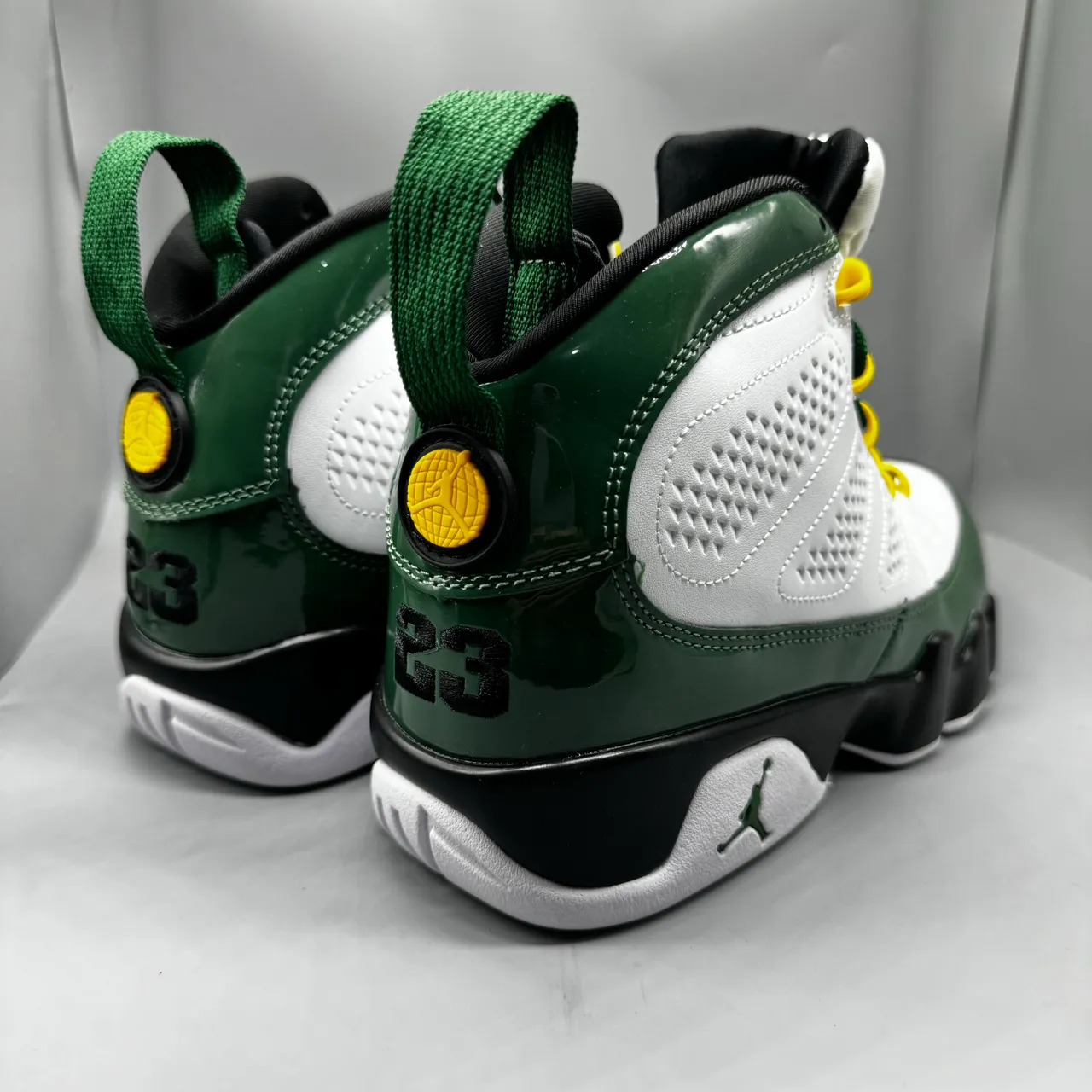 Chaussures de basketball Air Jordan 9 Oregon Ducks blanc vert jaune 5
