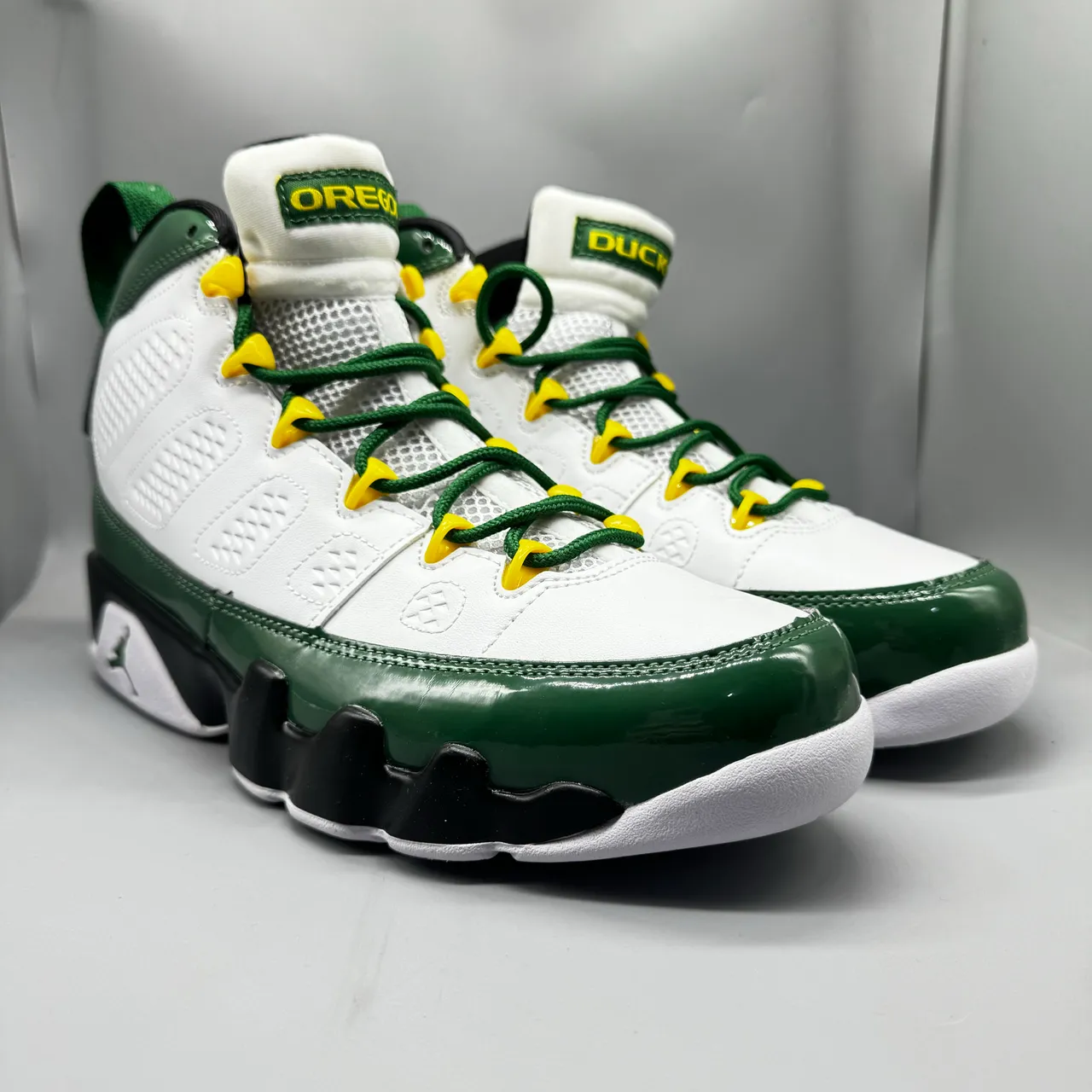 Chaussures de basketball Air Jordan 9 Oregon Ducks blanc vert jaune 6