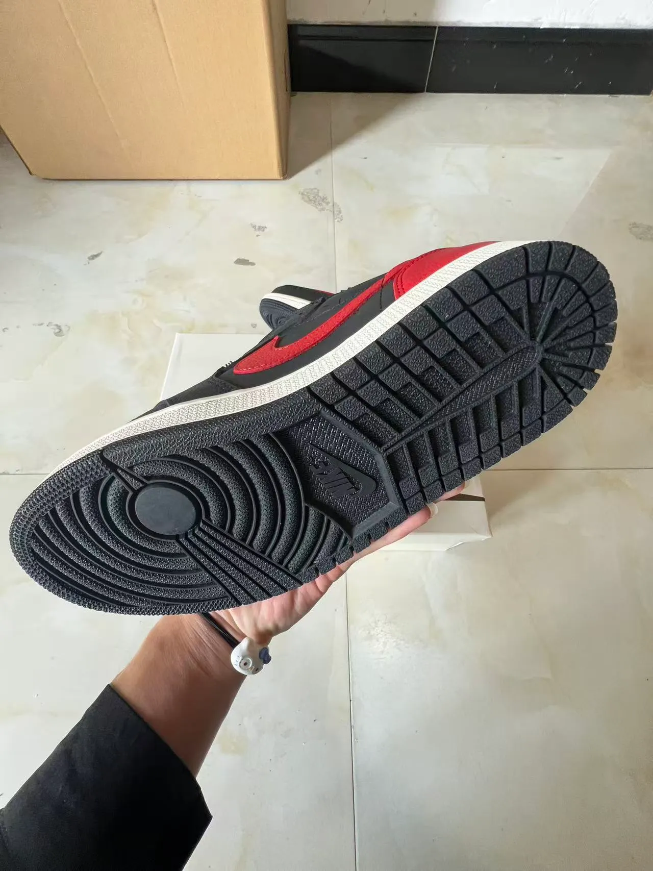 Air Jordan Black Red Low-Top Leather Upper Basketball Shoes 5