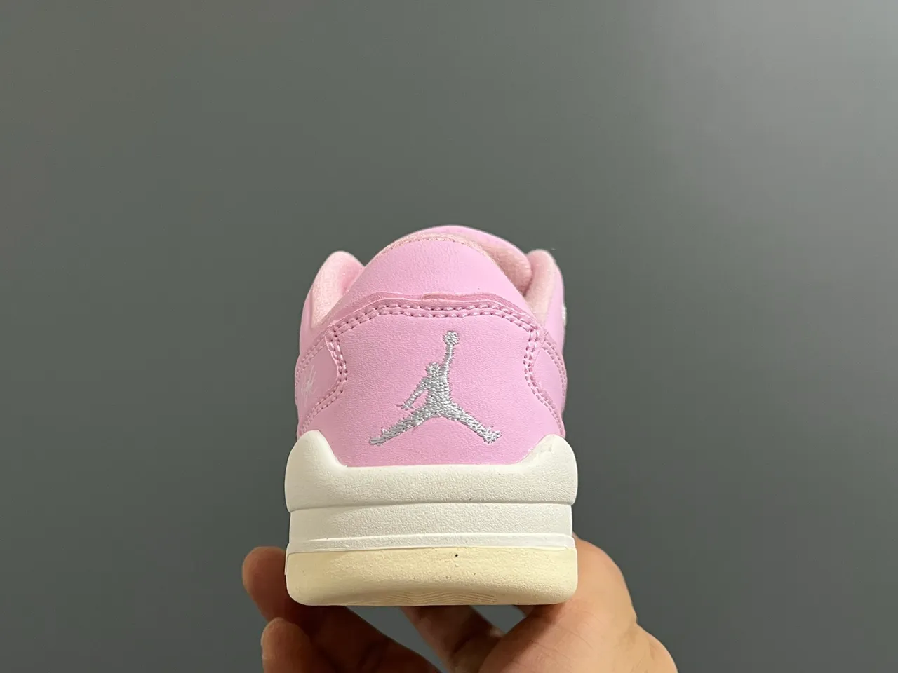 حذاء كرة السلة للأطفال Air Jordan Flight Court أبيض وأسود 20