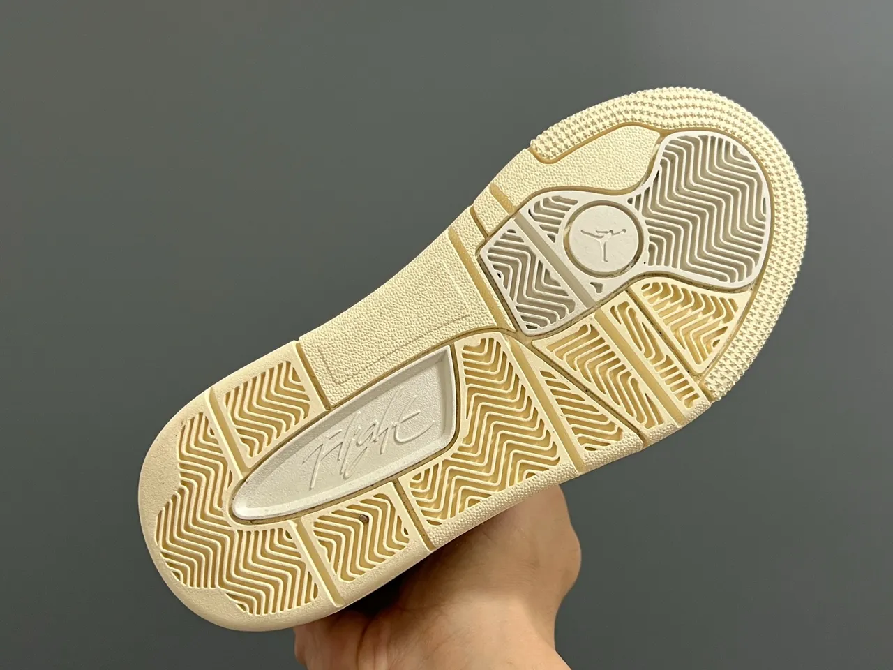 حذاء كرة السلة للأطفال Air Jordan Flight Court أبيض وأسود 22
