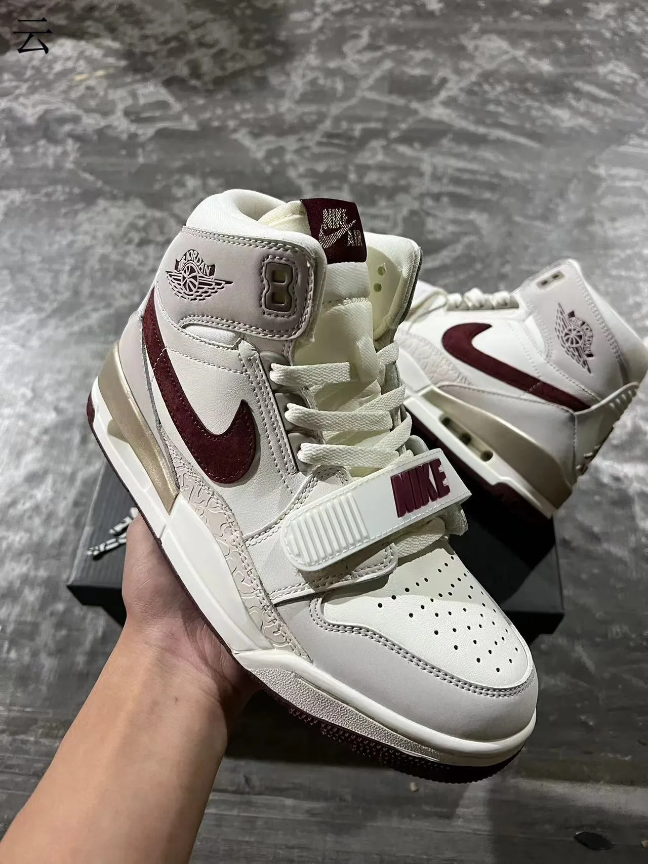 Air Jordan Legacy 312 Off-White Burgundy Metallic Gold Basketball Shoes 2