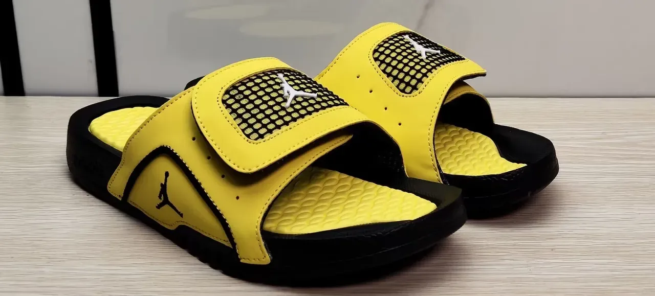 Air Jordan Yellow Black Molded Wave-Patterned Footbed Jumpman Logo Accent Slippers 4
