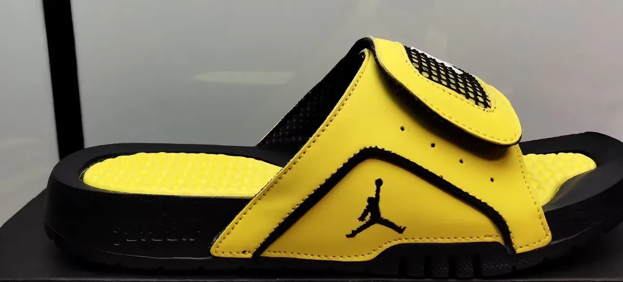 Air Jordan Yellow Black Molded Wave-Patterned Footbed Jumpman Logo Accent Slippers 5