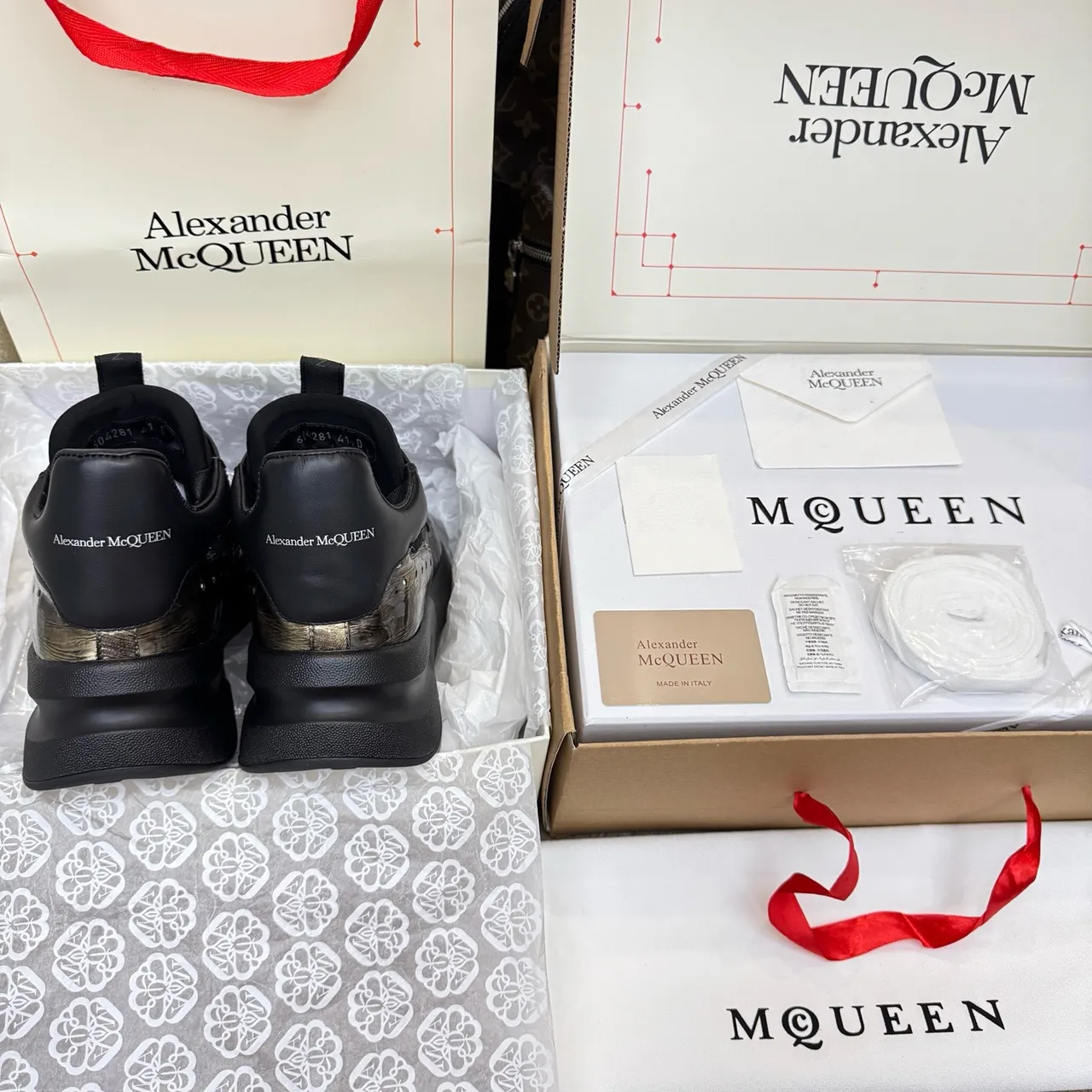 Alexander McQueen Black Gold অত্যধিক প্ল্যাটফর্ম সোল মেটালিক ইরিডিসেন্ট সাইড প্যানেল চাঙ্কি স্নিকার 3
