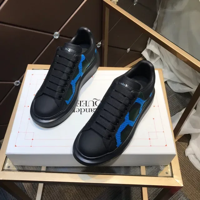 Alexander McQueen Tênis grandes pretos azuis verdes tricô tênis de estilo de vida 9