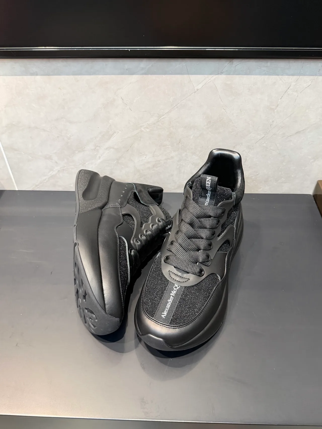 Alexander McQueen Oversized Sneaker Black Chunky Sneakers 4