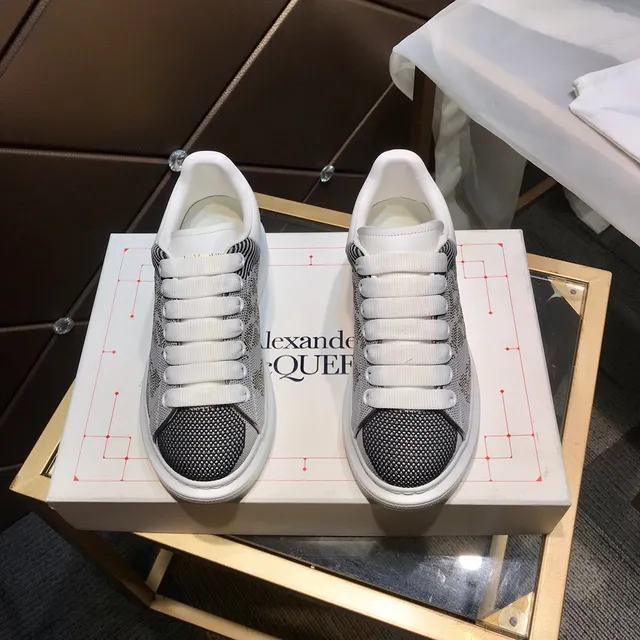 Alexander McQueen ওভারসাইজ্ড স্নিকার ধূসর, কালো, সাদা লাইফস্টাইল স্নিকার 9