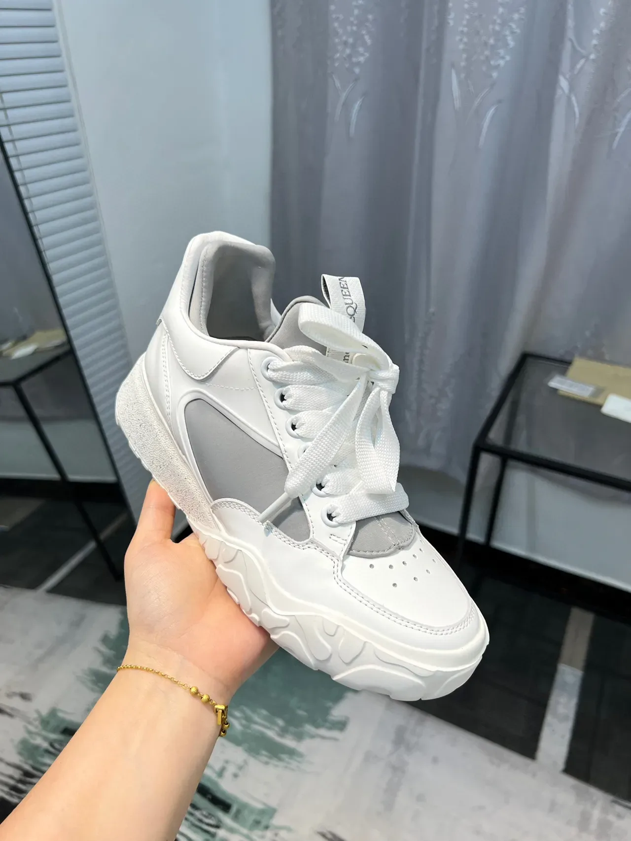 Alexander McQueen Oversized Sneaker White and Gray Chunky Sneakers 6