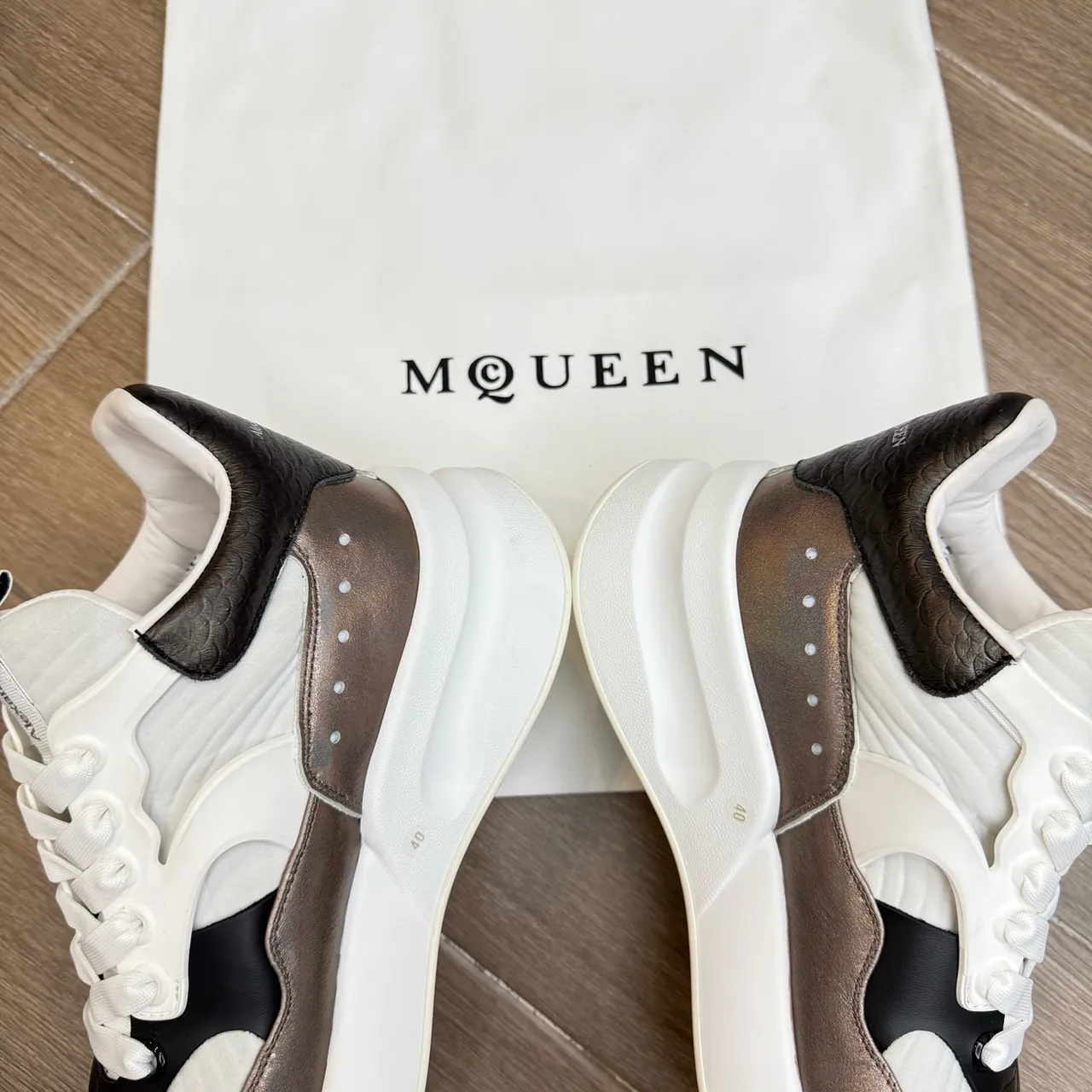 Alexander McQueen Oversized Sneaker White Iridescent Black Chunky Sneakers 2