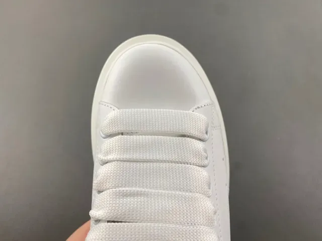 Alexander McQueen Oversized Sneaker White Pink Platform Sole Leather Upper Lifestyle Sneakers 5