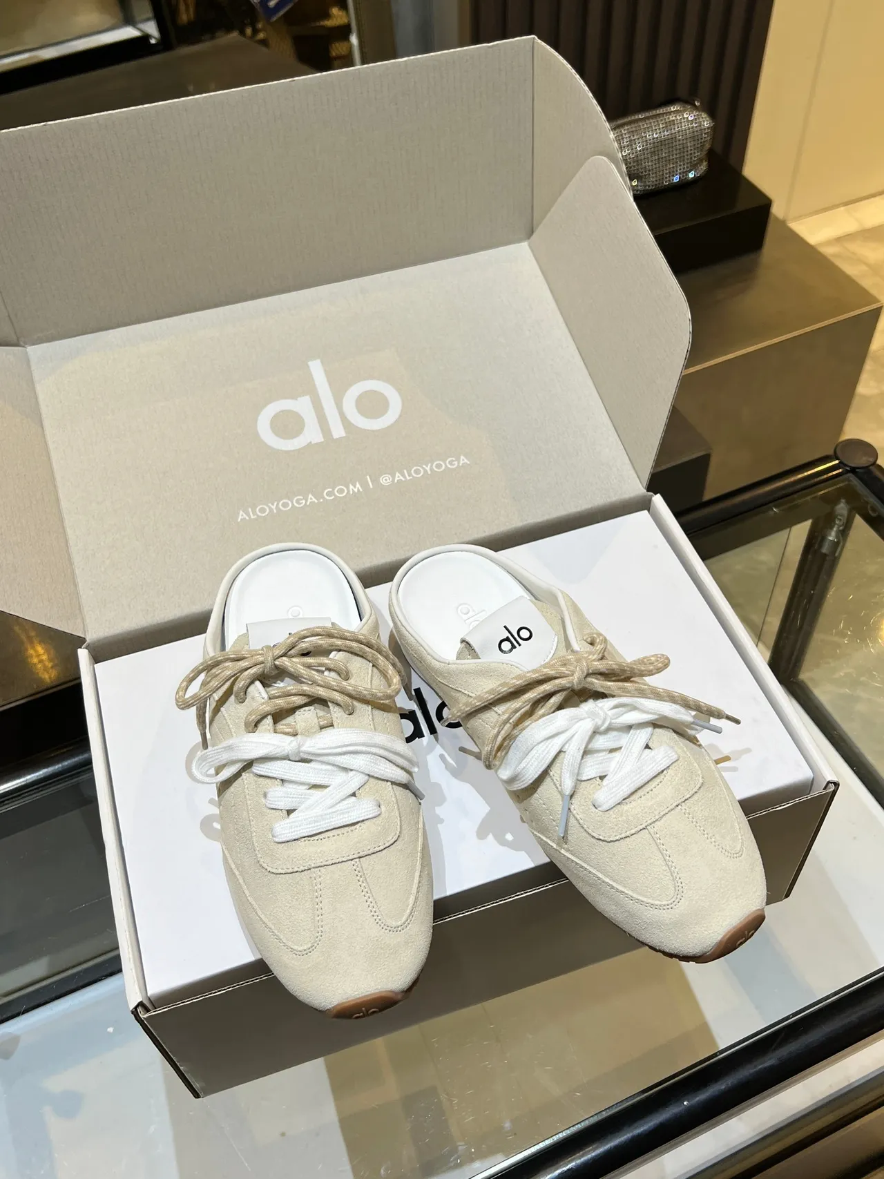 Alo Beige White Suede Upper Lace-Tie Detail Lifestyle Sneakers 2