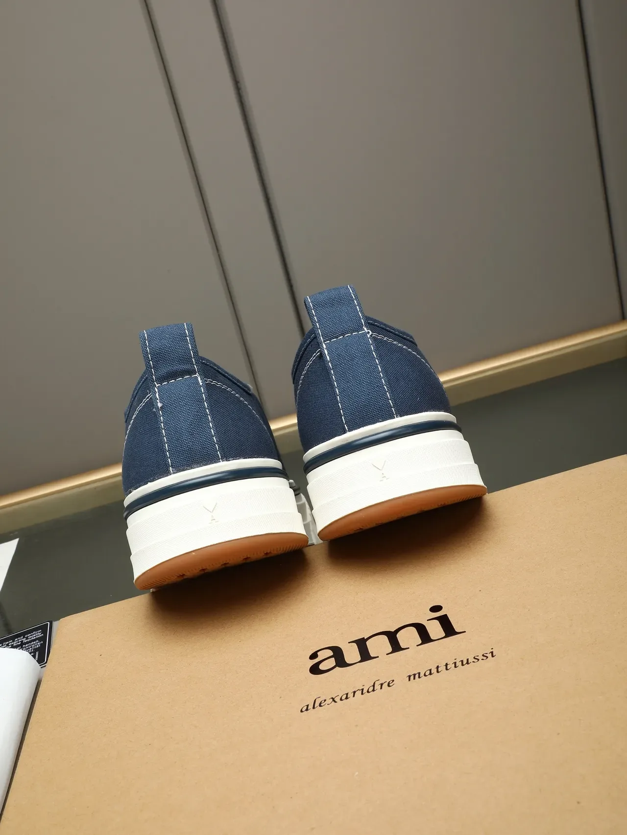 AMI Paris Canvas Platform Sneaker Navy White Upper Sole Lifestyle Sneakers 3