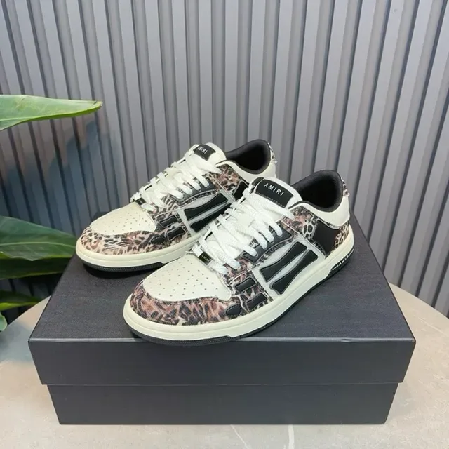 Amiri MA Court sneakers de style de vie noir et blanc à l'impression léopard 5