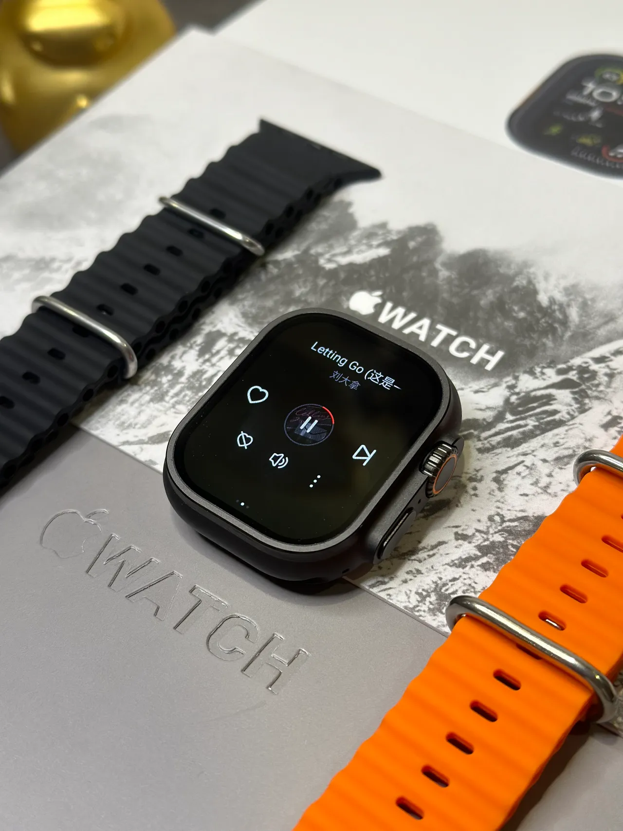 Apple Ultra Étui Carré Style Titane Noir Orange Cadran Numérique Analogue Hybride Montre Sportive 6