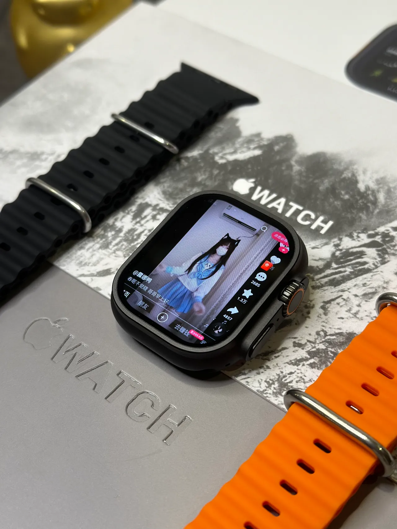 Apple Ultra Étui Carré Style Titane Noir Orange Cadran Numérique Analogue Hybride Montre Sportive 8