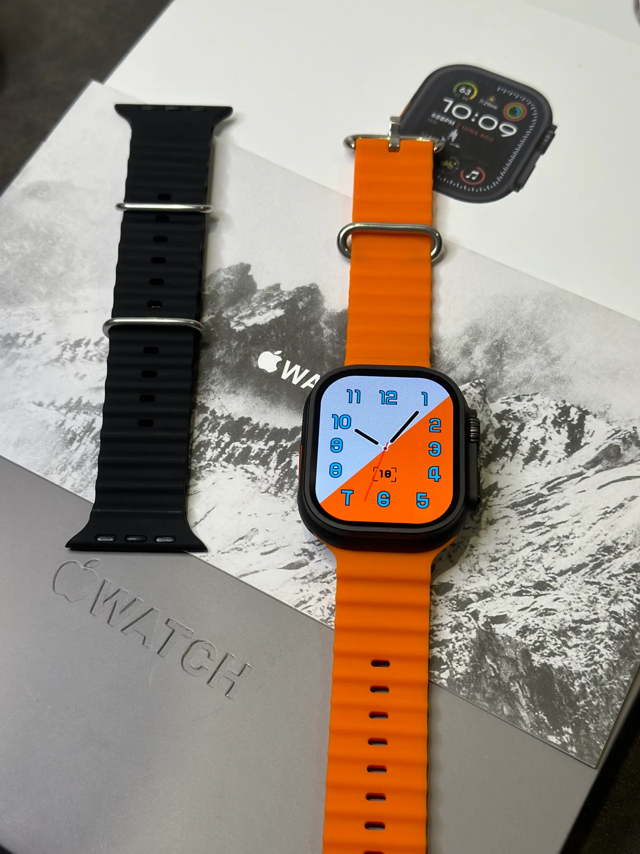Apple Ultra Étui Carré Style Titane Noir Orange Cadran Numérique Analogue Hybride Montre Sportive 17