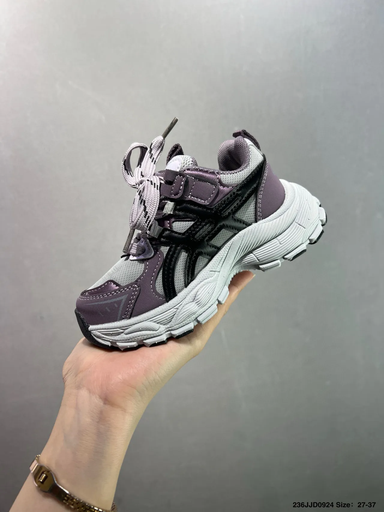 ASICS Black Silver Midsole Aggressive Tread Chunky Sneakers 5