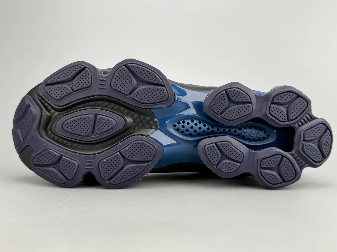 ASICS Navy Black Mesh And Synthetic Overlay Upper Sculpted Wavy Midsole Running Shoes 8