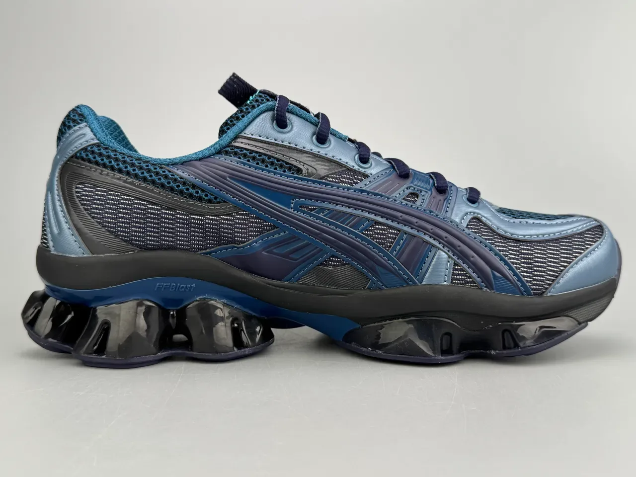 ASICS Navy Black Mesh And Synthetic Overlay Upper Sculpted Wavy Midsole Running Shoes 10