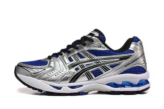 ASICS Chaussures de course avec surcouches synthétiques argent bleu métalliques et panneaux de maille royal 2