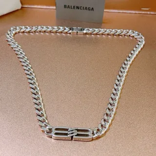 Balenciaga BB Logo Curb Chain Collar de plata