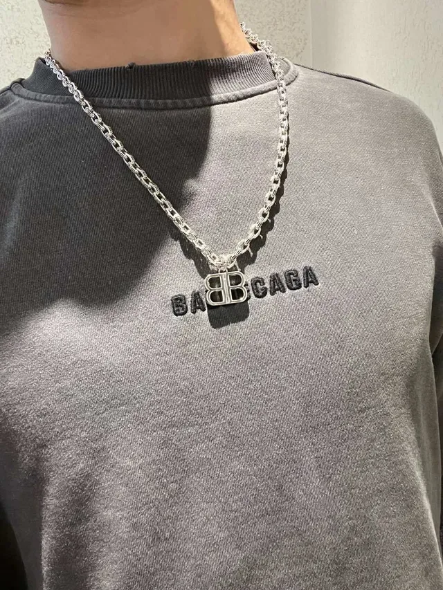 Collier Balenciaga BB Argent Chaîne à maillons lourds Pendentif logo découpé 5