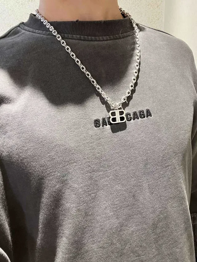 Collier Balenciaga BB Argent Chaîne à maillons lourds Pendentif logo découpé 8