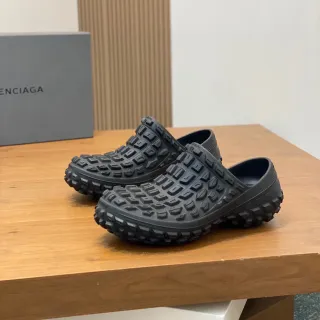 Balenciaga Zueco Negro Caucho Moldeado Bloque Geométrico Superior
