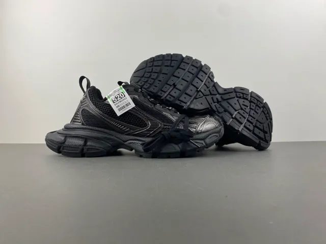 Balenciaga Preto Prata Solado com malla multi-camada e recobrimentos sintéticos tênis chunky 12