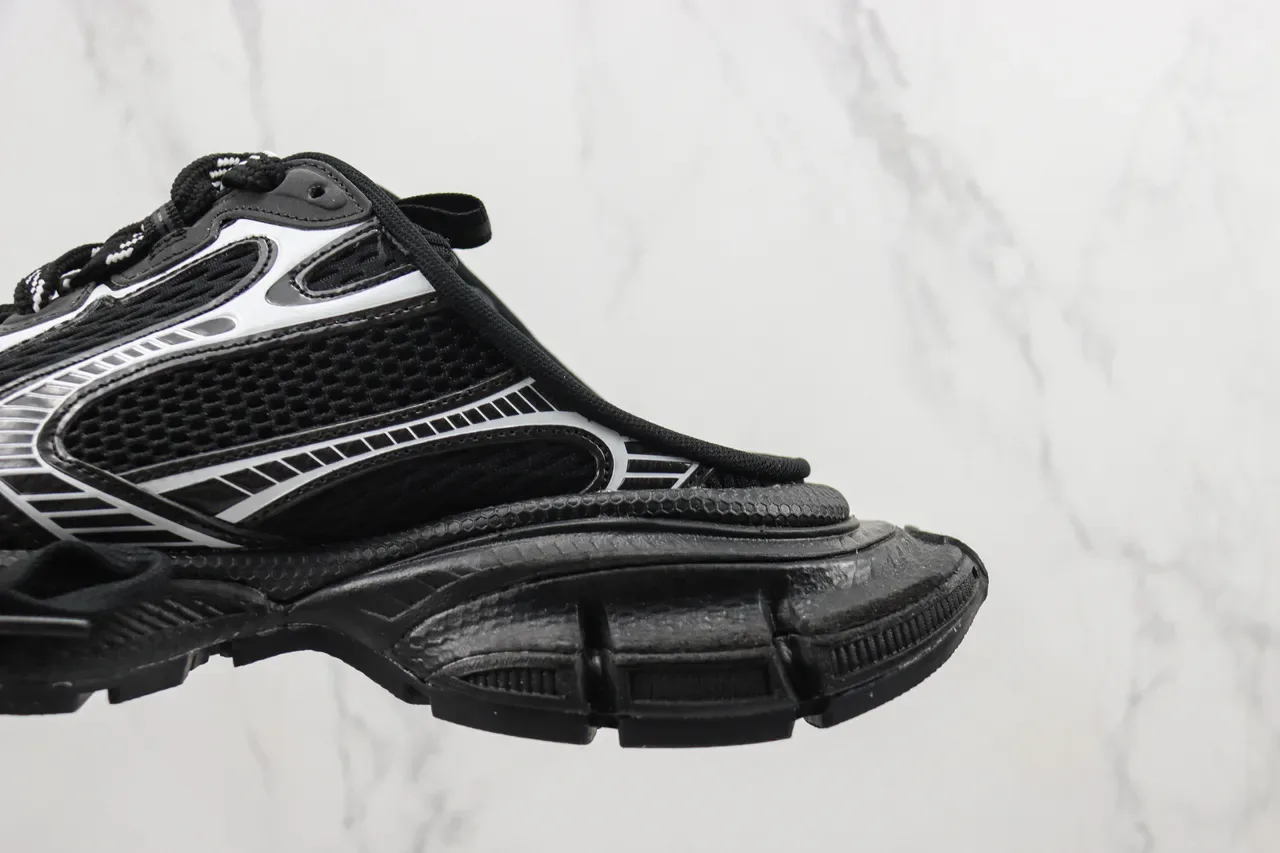 Balenciaga Chaussures Chunky Noir et Blanc Semelle Maille et Recouvrement Synthétique 7