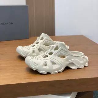 Balenciaga Defender Clog Off-White Molded Monochrome Slip-On Clog