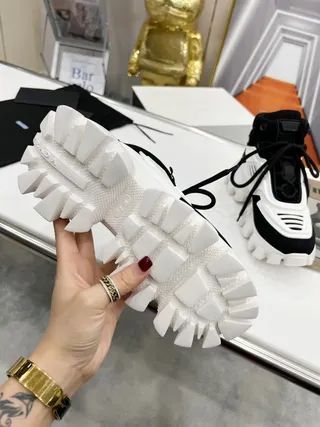 Balenciaga Defender High Preto e Branco Chunky Sneakers 3