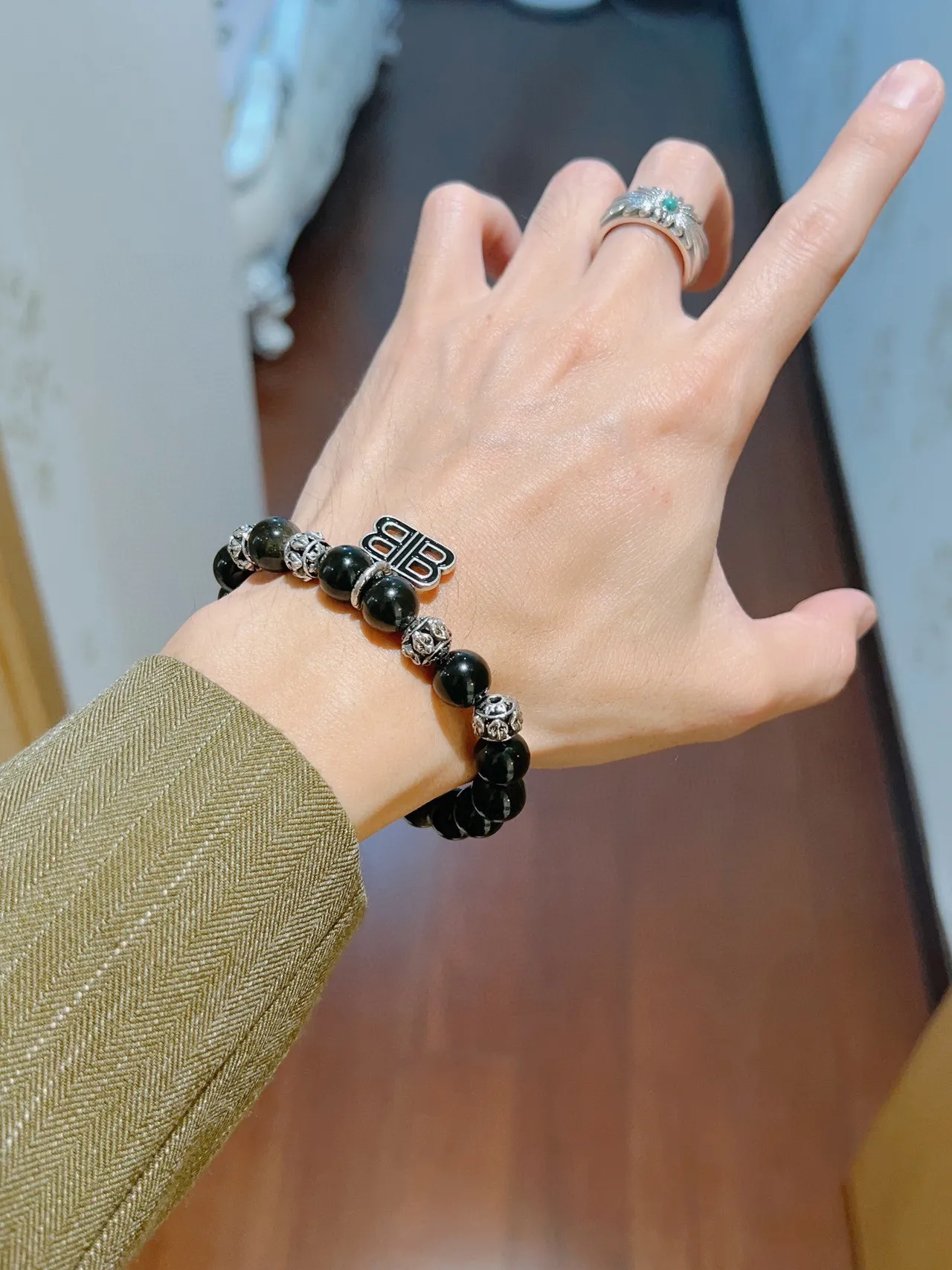 Balenciaga Double-B Pulsera con colgante Negra Plata Perlada Monograma 8