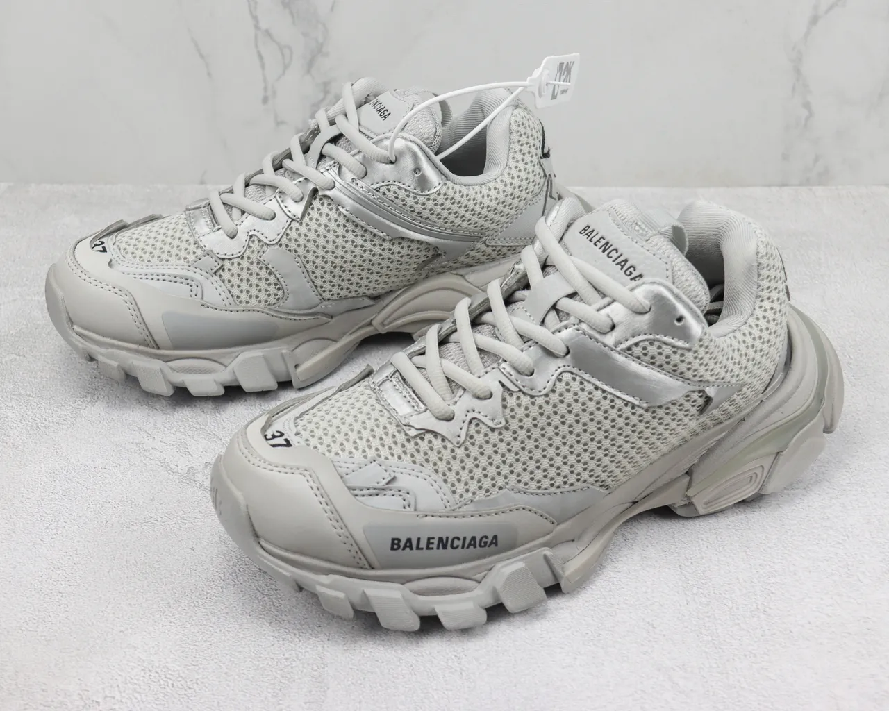 Balenciaga Gris Beige Malla Superior Suela Esculpida Chunky Sneakers 4