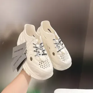 Balenciaga Runner Tênis Chunky Branco Borracha Moldada Perfurada