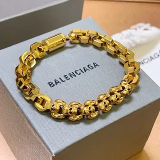 Balenciaga سوار سلسلة الجمجمة معدن ذهبي اللون