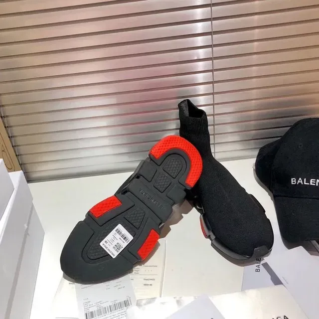 Balenciaga Speed Trainer sneakers lifestyle noirs et rouges 2