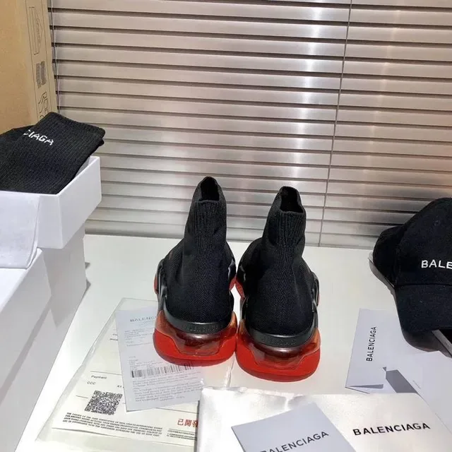 Balenciaga Speed Trainer sneakers lifestyle noirs et rouges 3