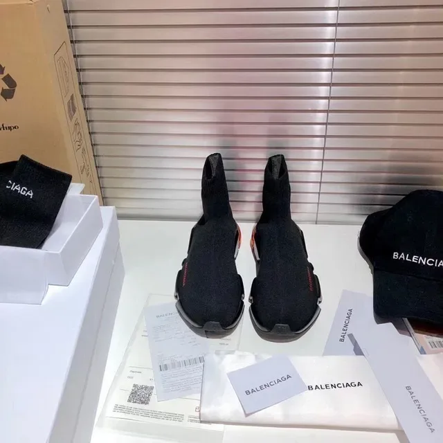 Balenciaga Speed Trainer sneakers lifestyle noirs et rouges 5